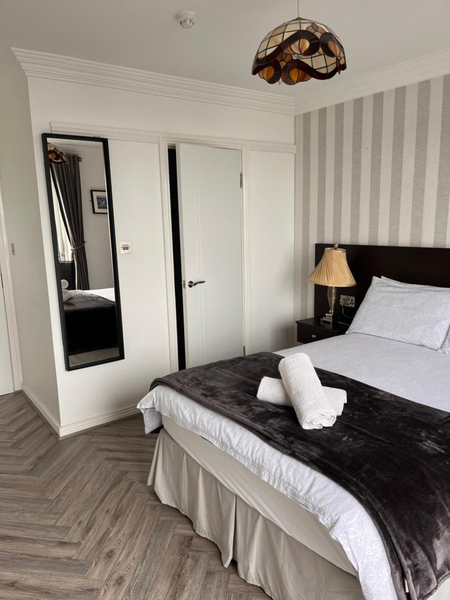Hotel The Light House Galway Pokoj fotografie