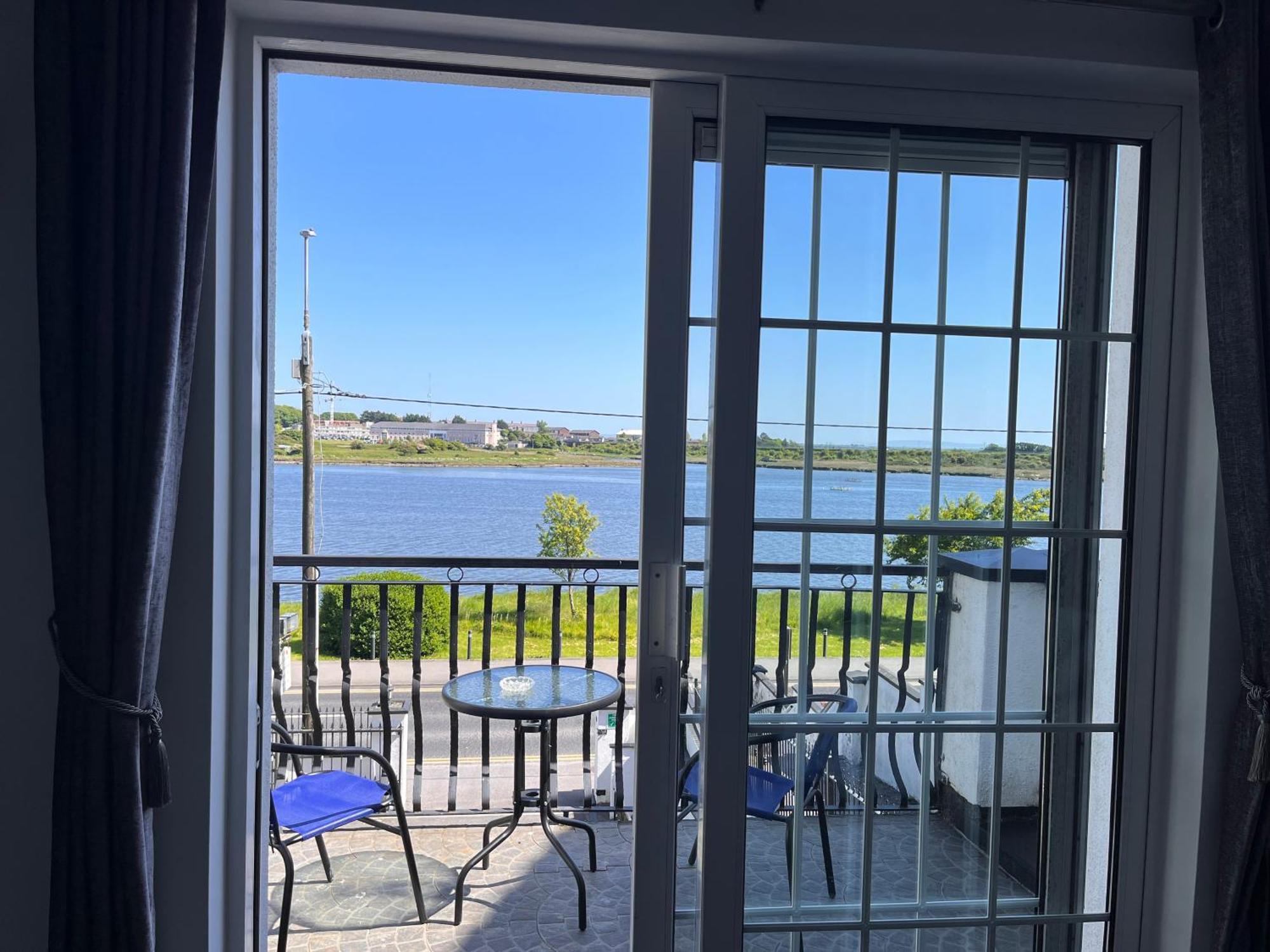 Hotel The Light House Galway Pokoj fotografie